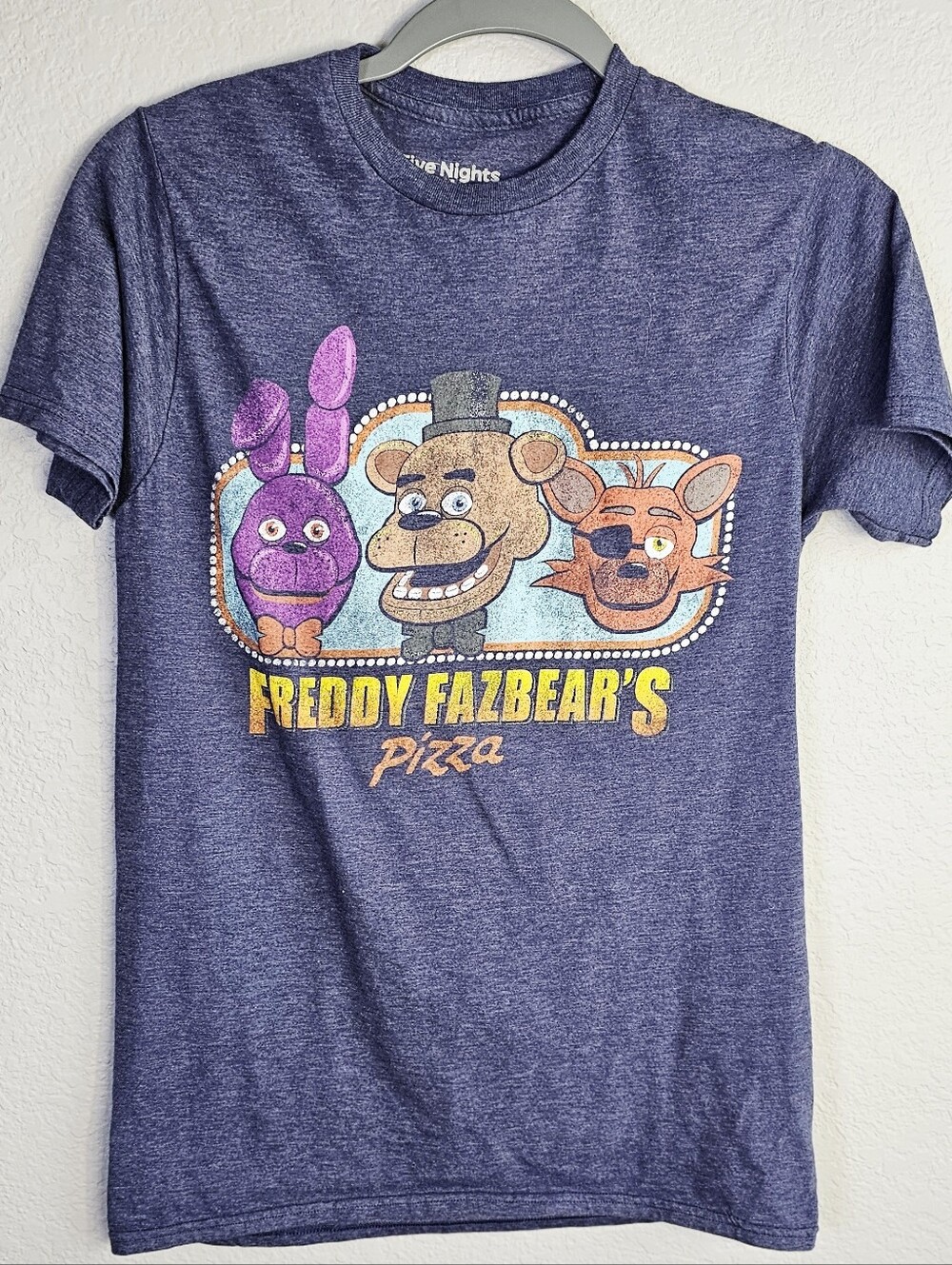 Five Nights at Freddy's Freddy Fazbear's Pizza Graphic T-Shirt Purple Gamer Tee